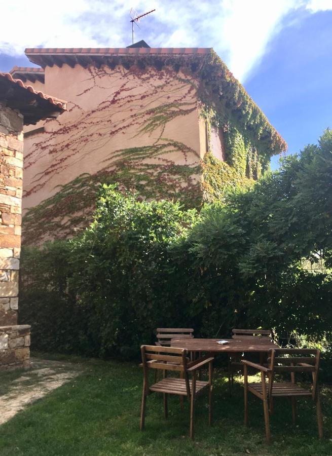 דירות מונטחו דה לה סיירה El Hayuco De Montejo מראה חיצוני תמונה